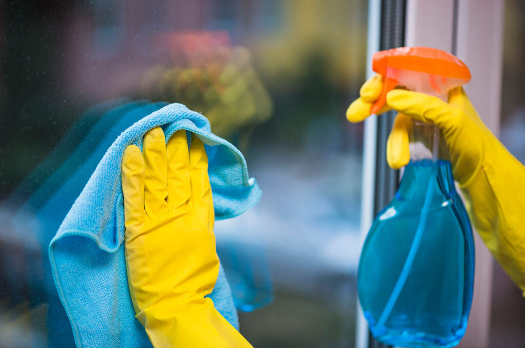 glass and mirror cleaning services in north las vegas